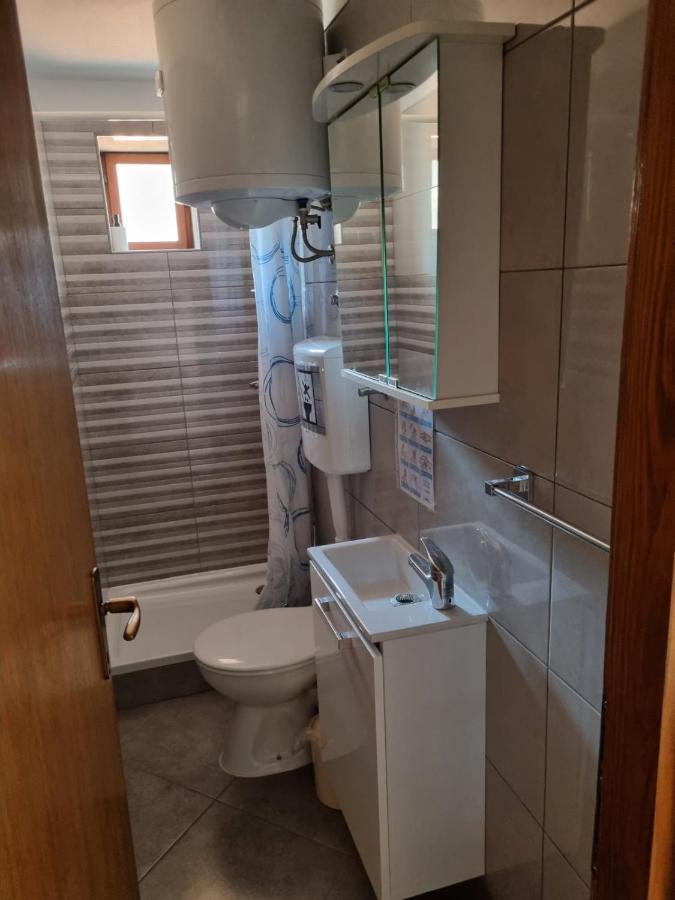 Apartman Iva Cres Bagian luar foto